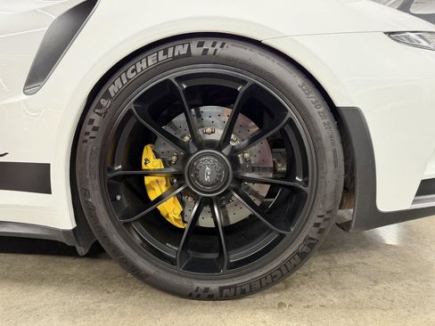 Used 2016 Porsche 911 GT3 RS RWD image 8