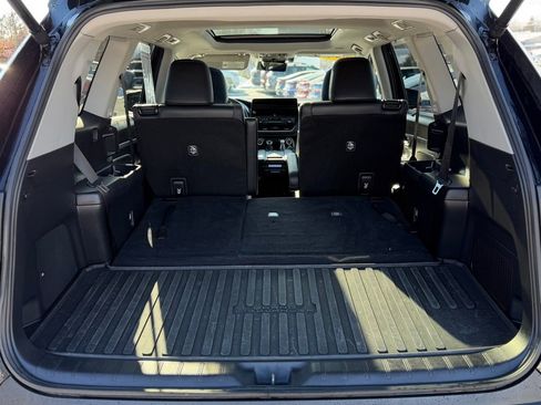 Used 2024 Toyota Grand Highlander Platinum image 6