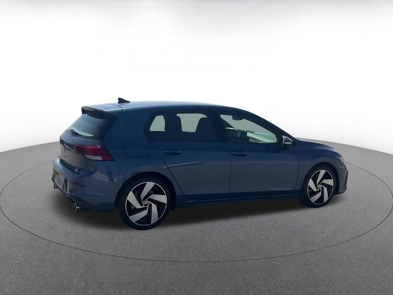 Used 2026 Volkswagen Golf S FWD image 14