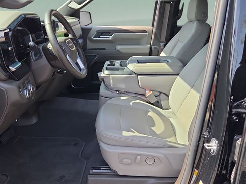 Used 2026 GMC Sierra 1500 SLT AWD/4WD image 9