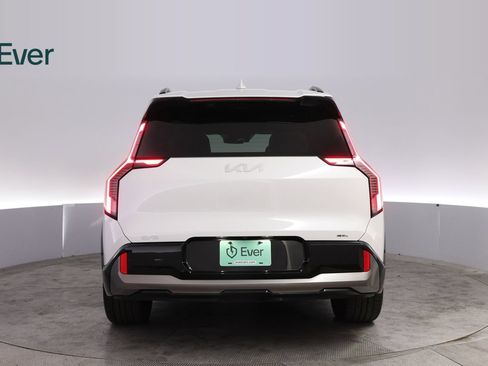 Used 2024 Kia EV9 GT-Line AWD/4WD image 15