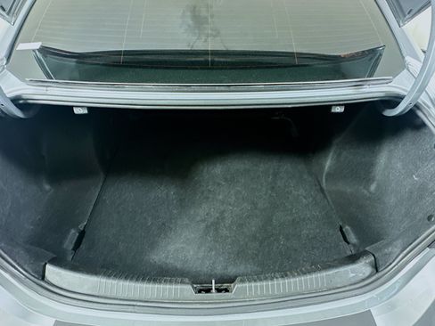 Used 2023 Chevrolet Malibu LT FWD image 27