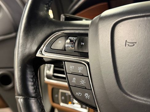 Used 2023 Lincoln Navigator Reserve AWD/4WD image 14