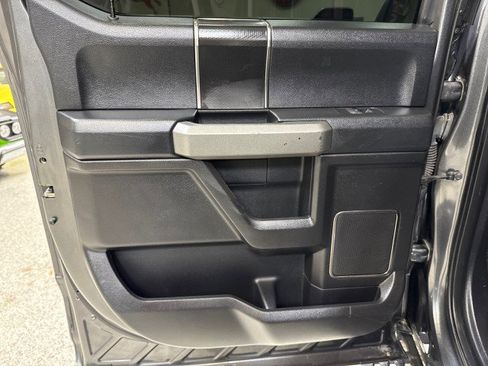 Used 2018 Ford F150 Raptor w/ Equipment Group 802A Luxury image 44