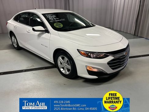 Used 2024 Chevrolet Malibu LS FWD image 1