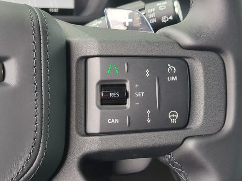 New 2026 Land Rover Defender 110 OCTA AWD/4WD image 26