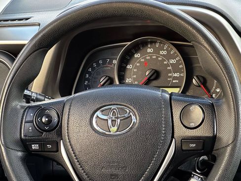 Used 2013 Toyota RAV4 XLE AWD/4WD image 18