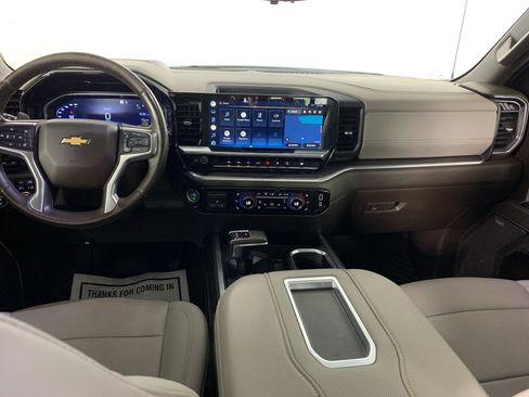 Used 2022 Chevrolet Silverado 1500 LTZ w/ LTZ Premium Package AWD/4WD image 34