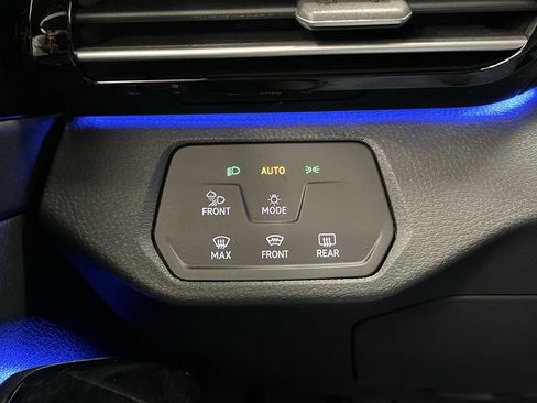 Used 2021 Volkswagen ID.4 Pro S image 26