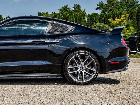 Used 2015 Ford Mustang GT Premium RWD image 34