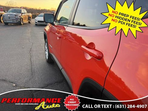 Used 2018 Jeep Renegade Latitude w/ Cold Weather Group image 20