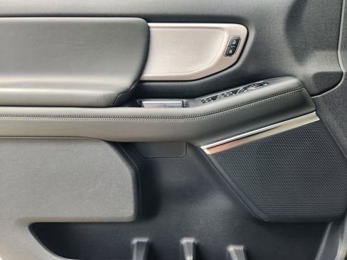New 2026 Ford Expedition Active RWD image 19