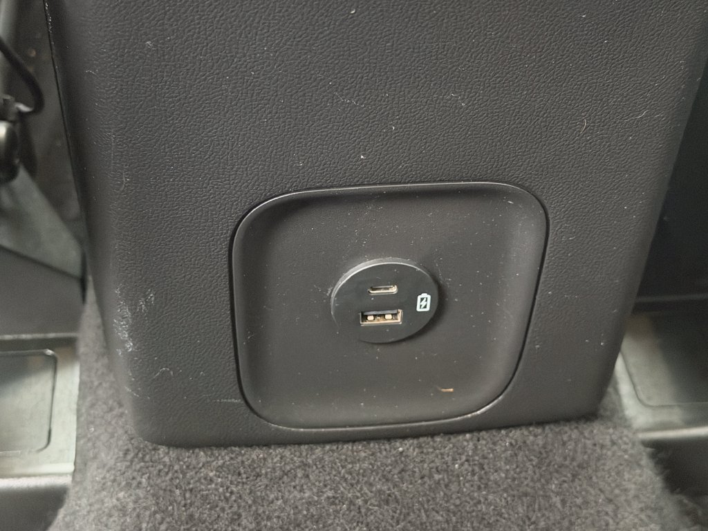 Used 2022 Ford Escape Titanium AWD/4WD image 34