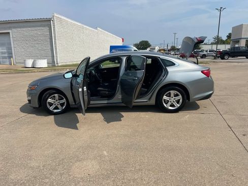 Used 2024 Chevrolet Malibu LT FWD image 25