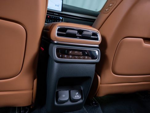 New 2026 Genesis GV80 3.5T Prestige AWD/4WD image 18
