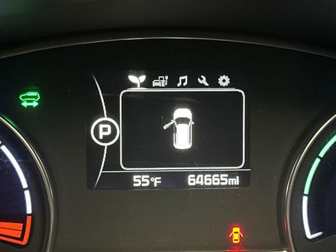 Used 2018 Kia Soul EV + w/ Sun & Fun Package image 23