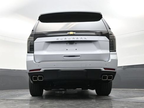 Used 2026 Chevrolet Suburban High Country AWD/4WD image 22