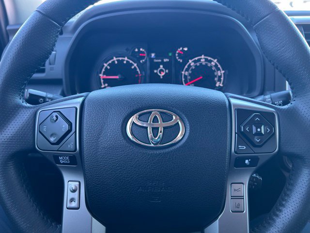 Used 2022 Toyota 4Runner SR5 Premium AWD/4WD image 26