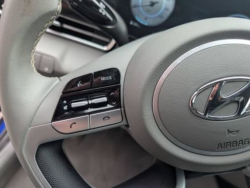 Certified 2023 Hyundai Elantra SEL w/ Convenience Package FWD image 17