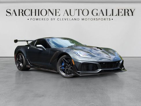 Used 2019 Chevrolet Corvette ZR1 RWD image 6