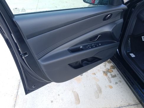 New 2026 Hyundai Elantra Sport image 9