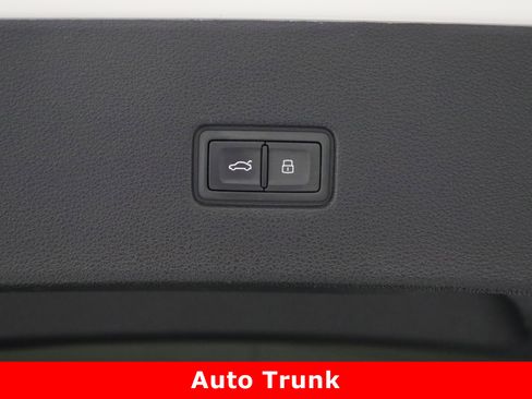 Used 2019 Audi Q8 Premium w/ Convenience Package image 35