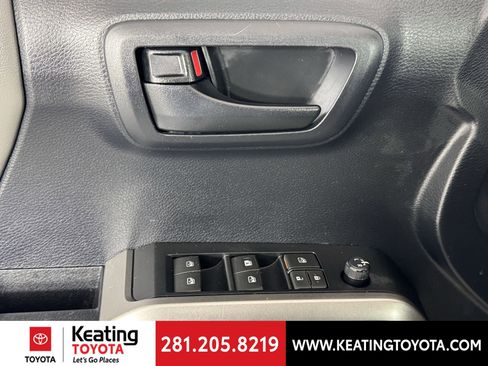 Used 2019 Toyota Tacoma SR5 image 11