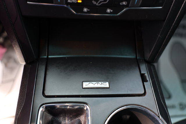 Used 2017 Ford Explorer XLT w/ Equipment Group 201A FWD image 30