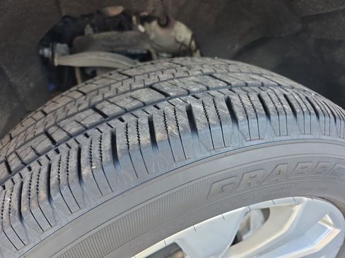 Used 2019 Chevrolet Silverado 1500 High Country w/ Technology Package image 35