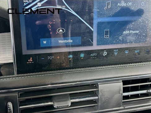 Used 2025 Lincoln Corsair AWD image 22