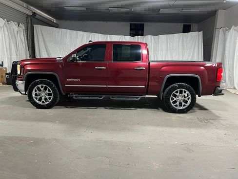 Used 2014 GMC Sierra 1500 SLT w/ SLT Crew Cab Value Package AWD/4WD image 4