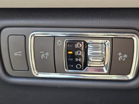 Certified 2025 Lincoln Aviator Reserve w/ Illumination Package RWD image 31