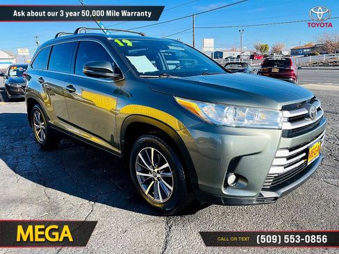 Used 2019 Toyota Highlander XLE image 8