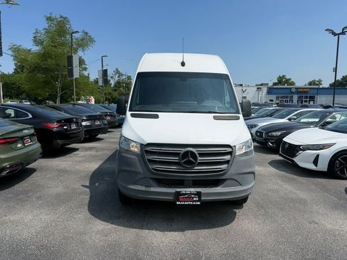 Used 2021 Mercedes-Benz Sprinter 2500 w/ Driver Convenience Package image 2