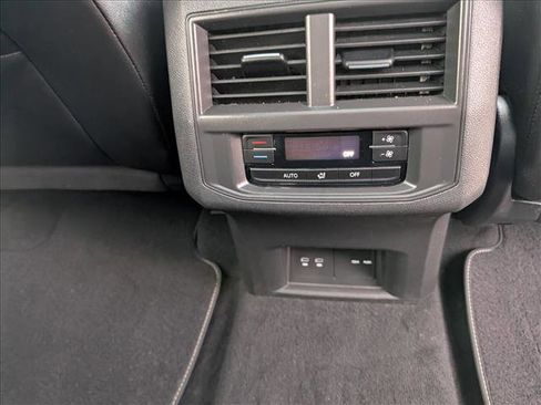 Used 2023 Volkswagen Atlas SE w/ Panoramic Sunroof Package image 16