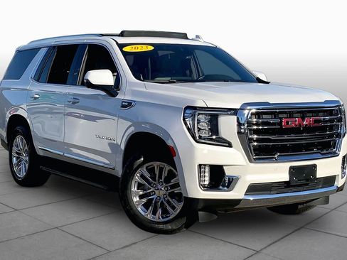 Used 2023 GMC Yukon SLT w/ SLT Premium Package AWD/4WD image 3