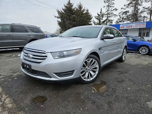 Used 2013 Ford Taurus Limited image 1