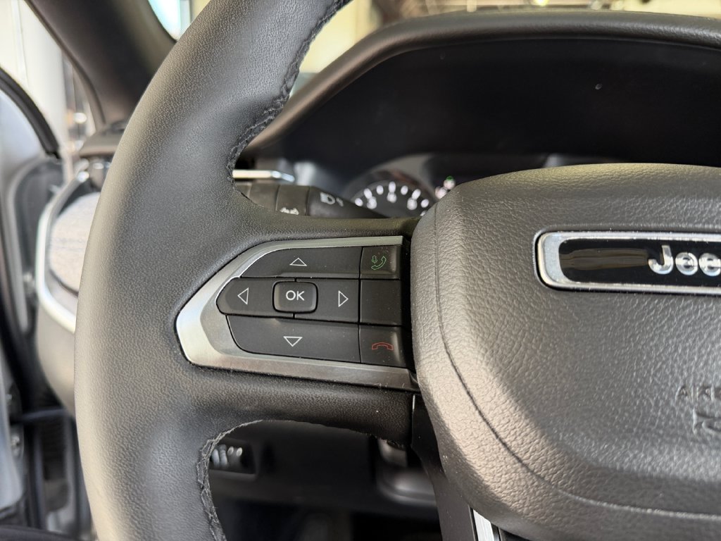 Used 2026 Jeep Compass Latitude AWD/4WD image 24