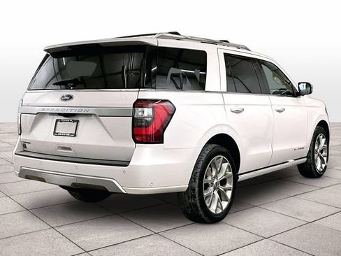 Used 2019 Ford Expedition Platinum AWD/4WD image 12