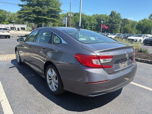 Used 2018 Honda Accord LX image 6