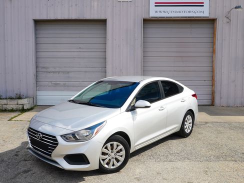 Used 2019 Hyundai Accent SE image 1