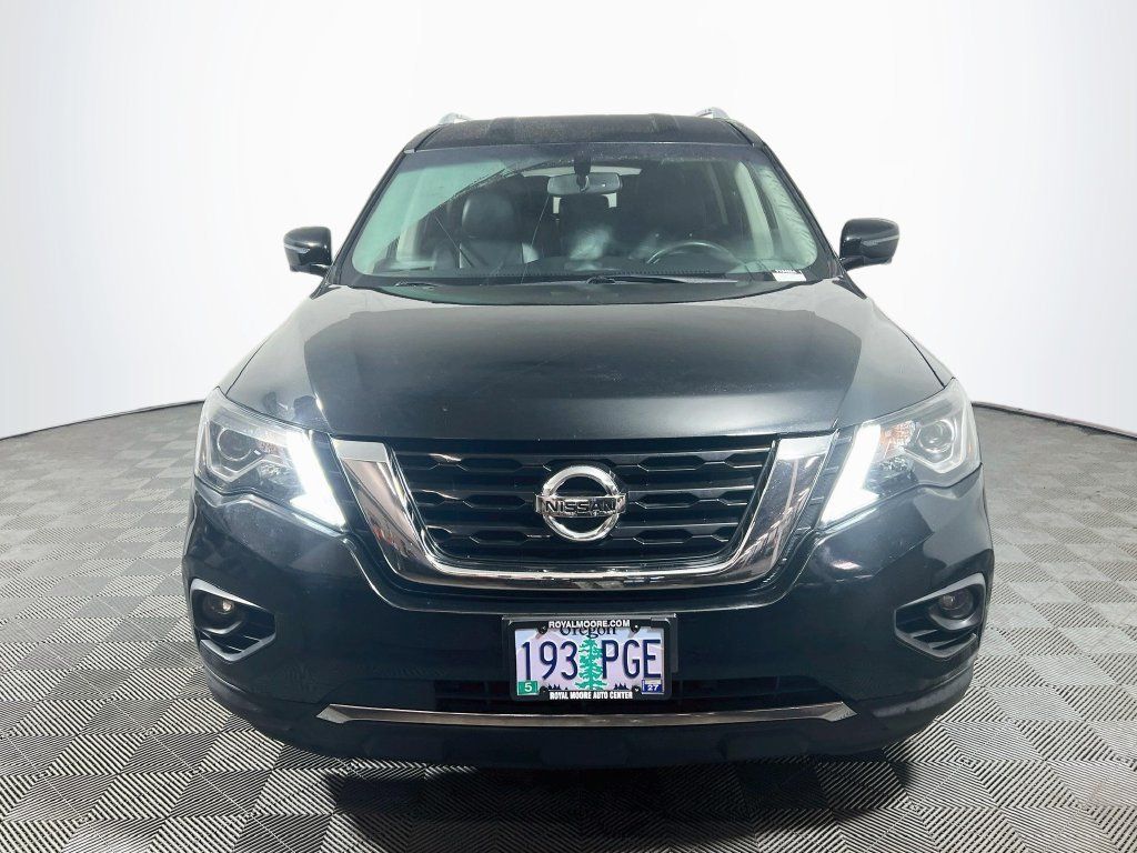 Used 2019 Nissan Pathfinder SL AWD/4WD image 2