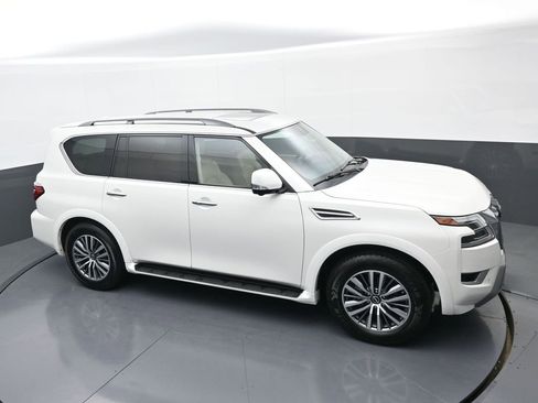 Used 2023 Nissan Armada SL w/ Captain's Chairs Package AWD/4WD image 30