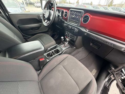 Used 2023 Jeep Wrangler Rubicon image 14