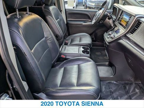 Used 2020 Toyota Sienna SE Premium image 25