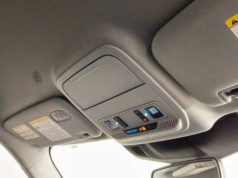 Used 2023 Ford Explorer Limited image 19