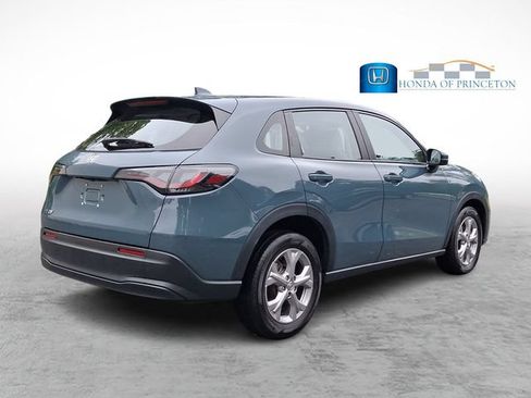 Used 2025 Honda HR-V LX image 6