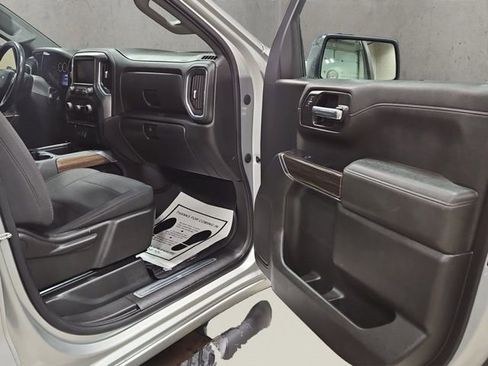 Used 2021 Chevrolet Silverado 1500 LT Trail Boss image 18