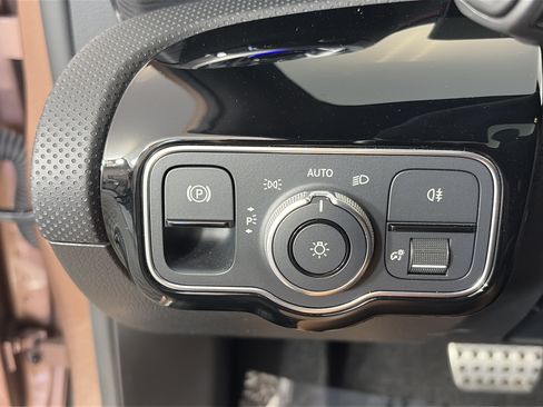 Certified 2022 Mercedes-Benz A 220 4MATIC image 26