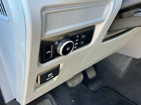 Used 2023 Ford F150 XLT image 18